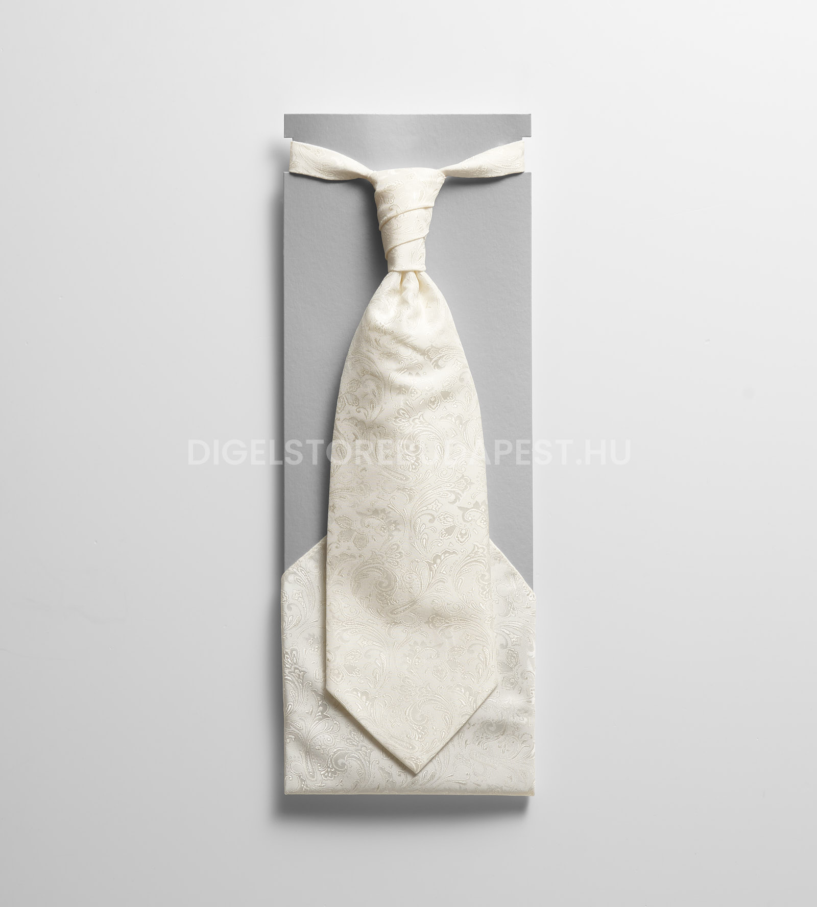 selyemfenyu ekru barokk mintas francia nyakkendo diszzsebkendovel loy 1008903 86 01
